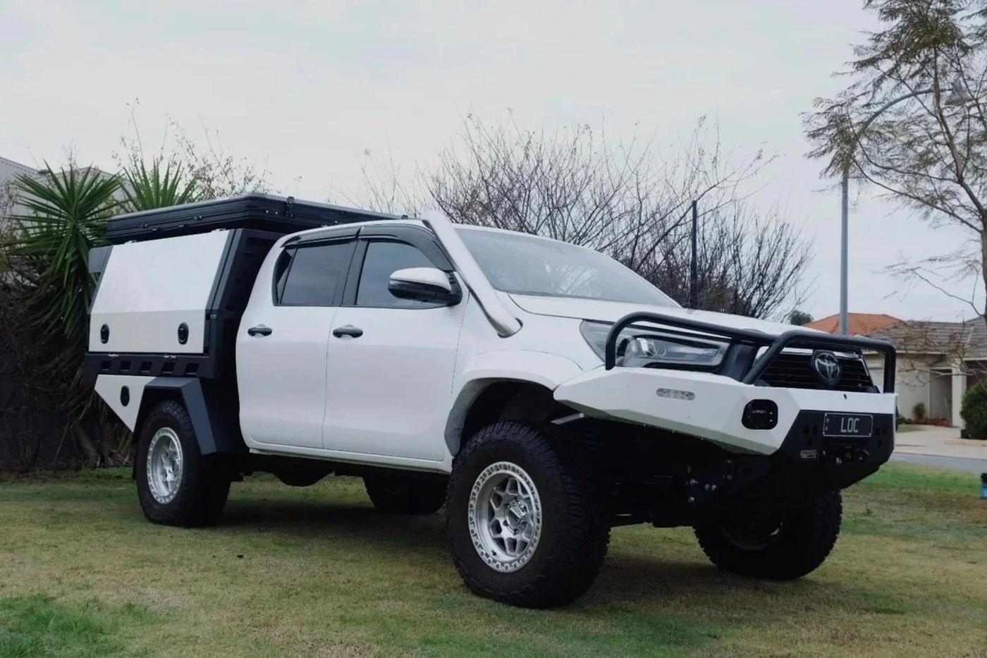 Hilux touring canopy