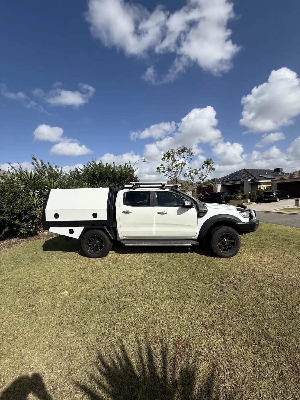 Ranger two-tone canopy: side profile