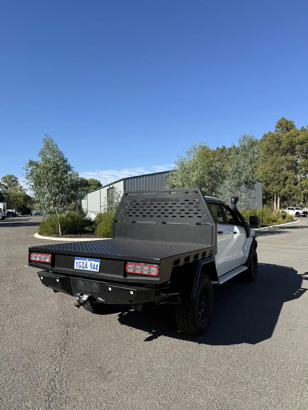Ranger black tray & canopy