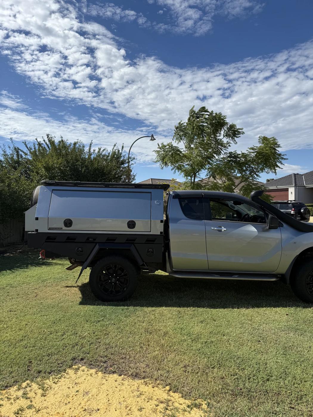 BT-50 touring canopy: side, from the rear