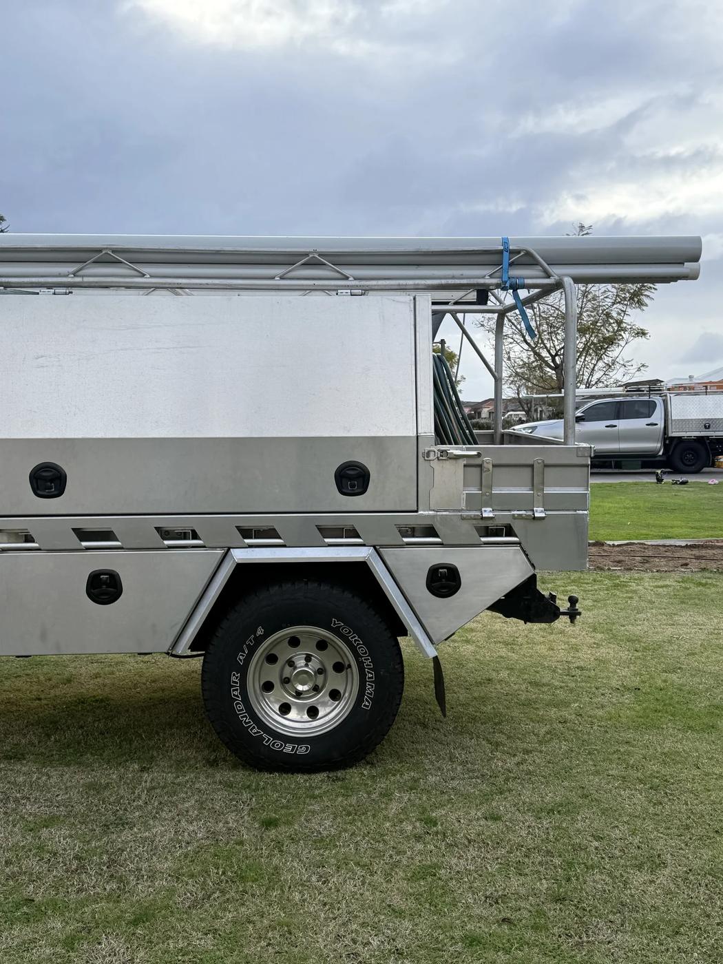 Hilux single cab canopy & awning: canopy side