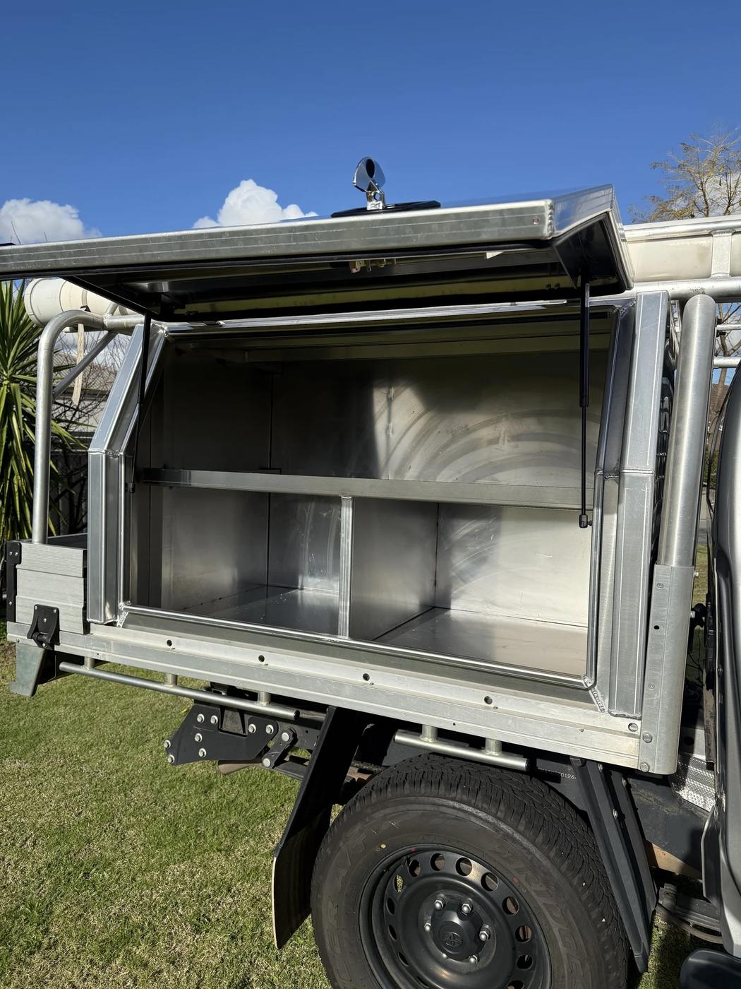 Gull-wing doors on a Rep Engineering canopy