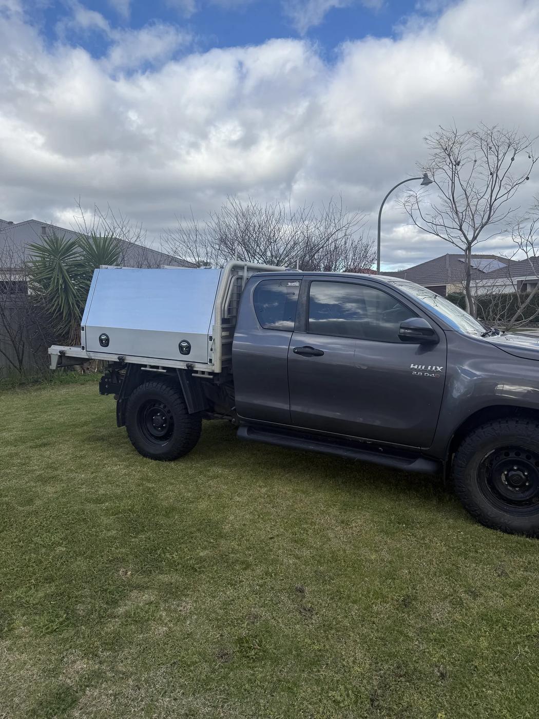 Hilux extra cab canopy